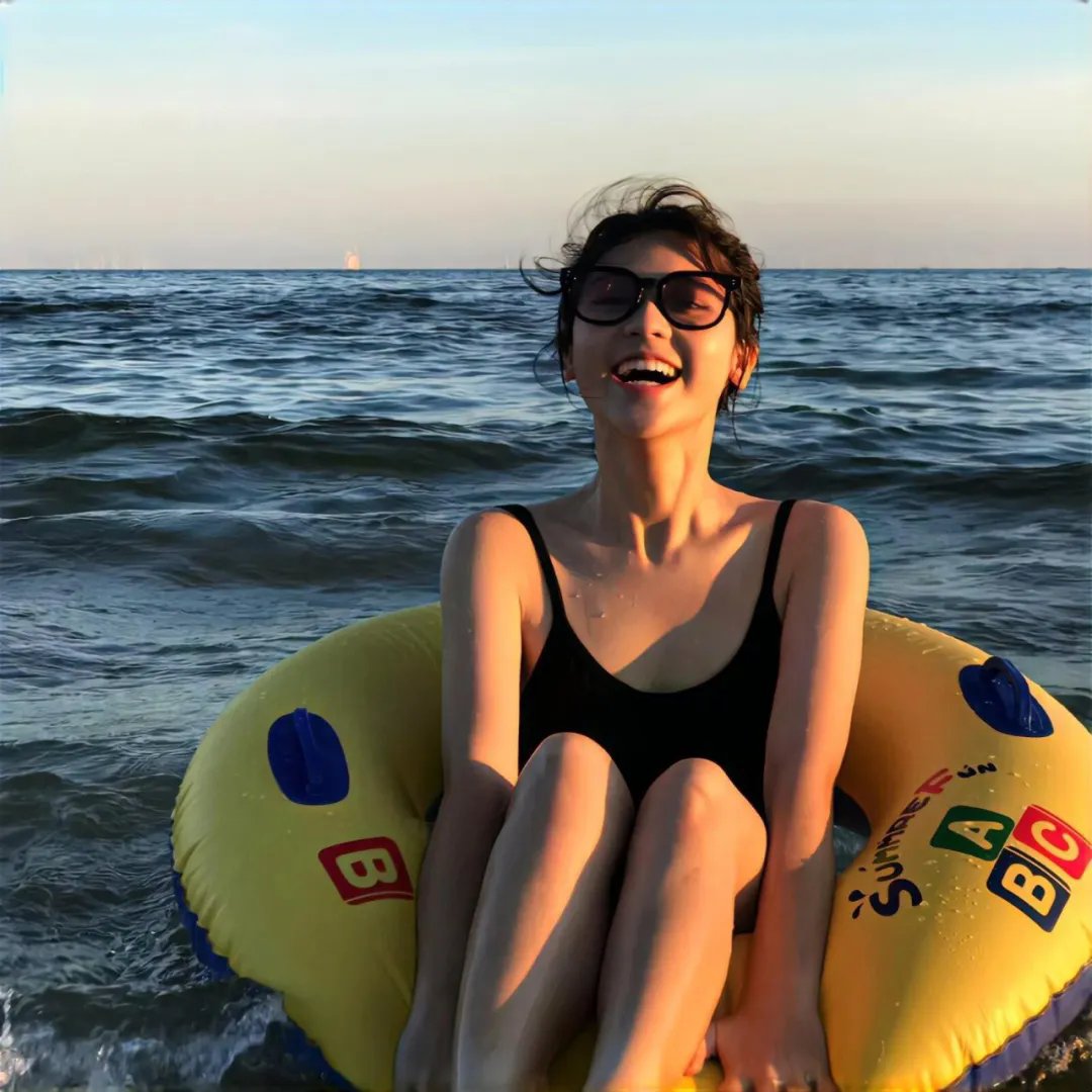 比基尼海盗海报